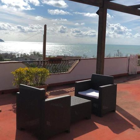 B&B Terrazza Mare อากรอโปลี ภายนอก รูปภาพ