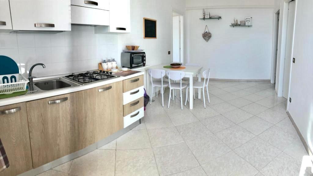 B&B Terrazza Mare อากรอโปลี ภายนอก รูปภาพ